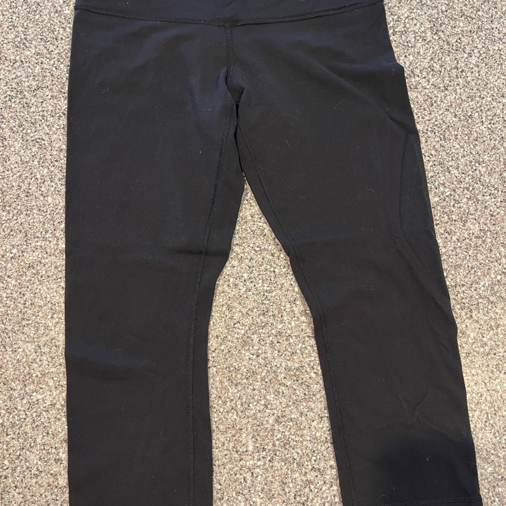 Lululemon Women’s capri Black Leggings